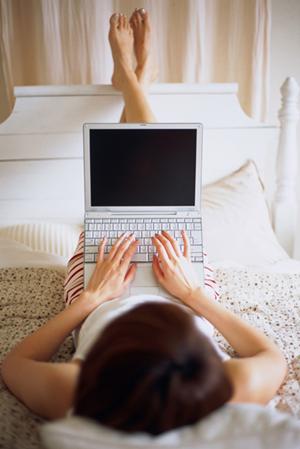 人気の絵の具の通販サービスについて